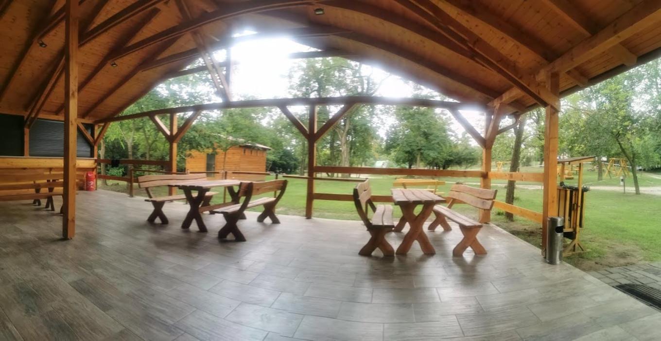 Anna Panzio Otel Dunavarsány Dış mekan fotoğraf