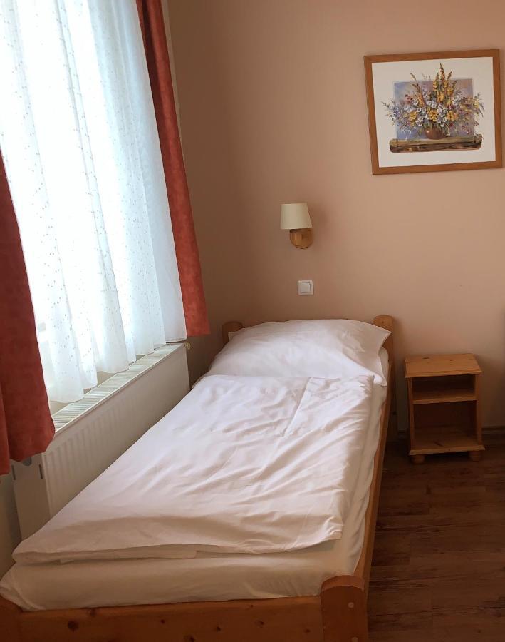 Anna Panzio Otel Dunavarsány Dış mekan fotoğraf